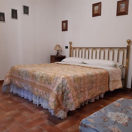 Agriturismo Val Di Nappo กาส์ตีจลิโอเน เดลลา เปสกายา ภายนอก รูปภาพ