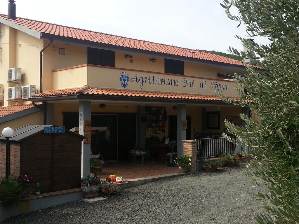 Agriturismo Val Di Nappo กาส์ตีจลิโอเน เดลลา เปสกายา ภายนอก รูปภาพ